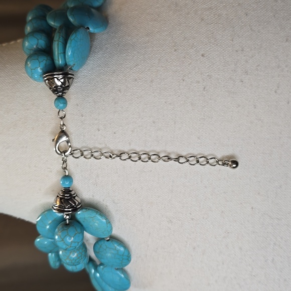 Turquoise Heavy Beaded Necklace - Costume - Picture 2 of 6